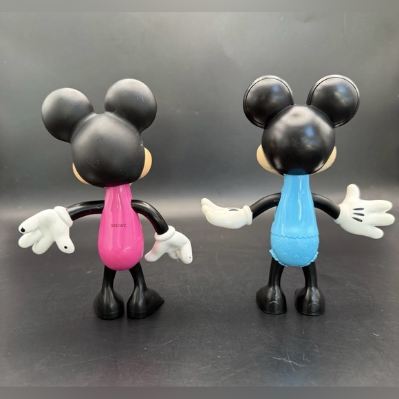 Disney Minnie Mouse Bow-Tique Dress Up Snap N’ Style Doll ~ Lot Of 18 Pieces - Picture 9 of 12